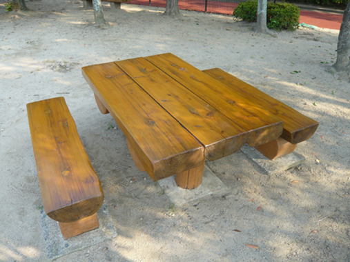 公園のテーブル＆ベンチ